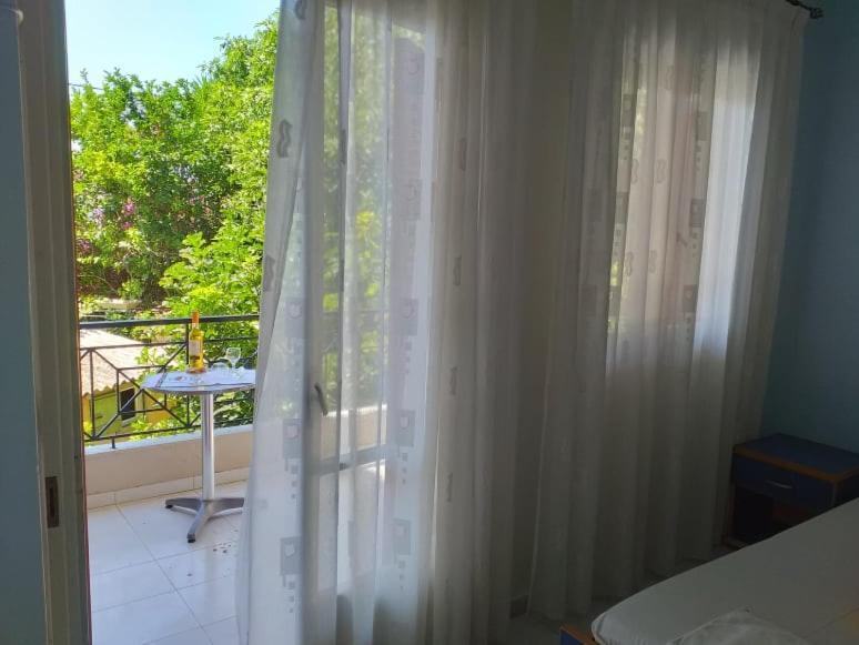 Altina Sea View Apartments Vasilikí Eksteriør billede